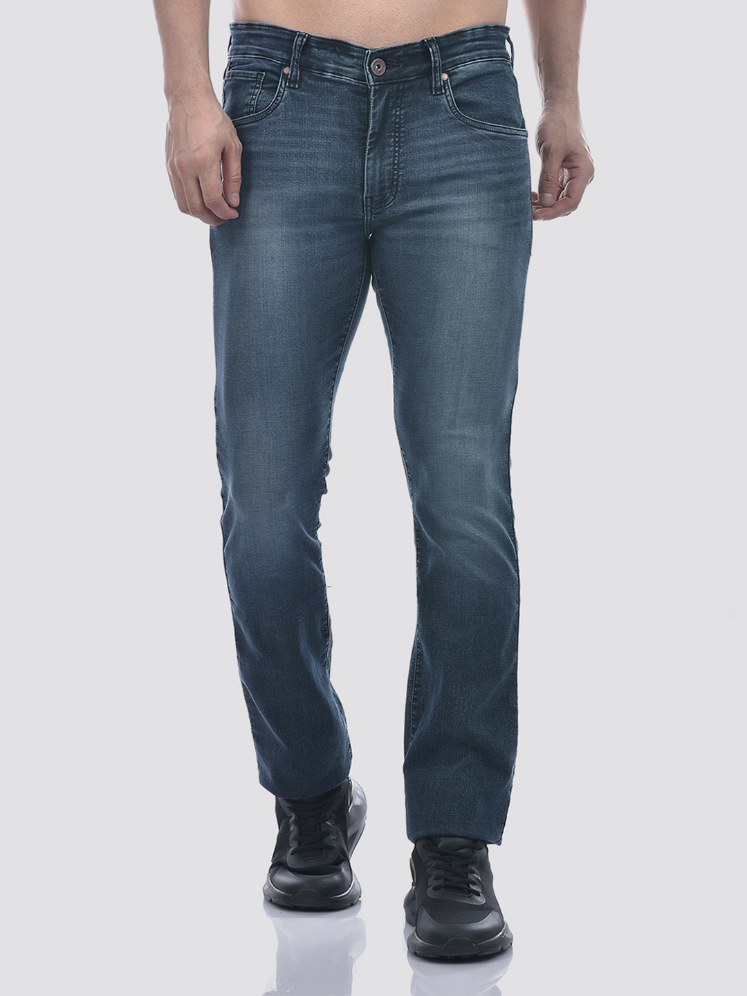 Numero Uno Men Blue Faded Straight Fit Sustainable Jeans